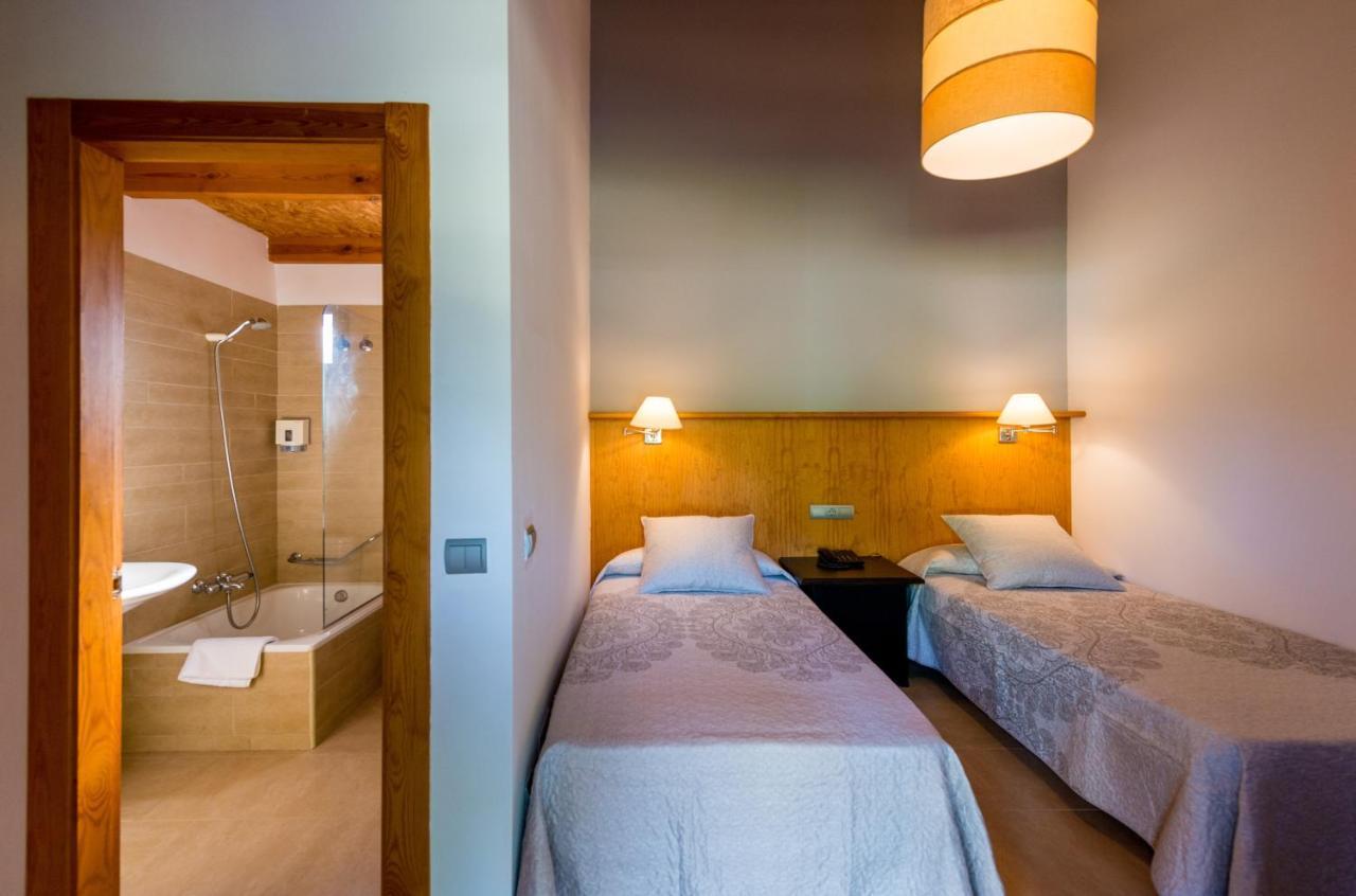 Fuentes Blancas Hotel Vegacervera Bagian luar foto